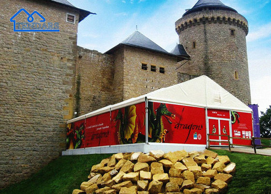 Tente d'événement de luxe sur mesure pour mariage en plein air Fête d'église etc.