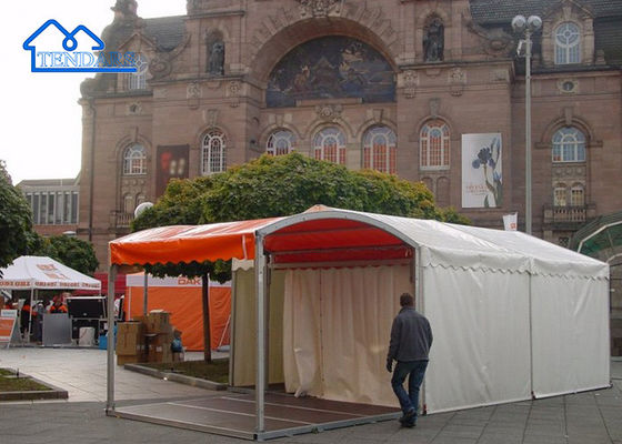 Tente de structure d'aluminium personnalisée hautement renforcée pour le stockage temporaire d'atelier à vendre