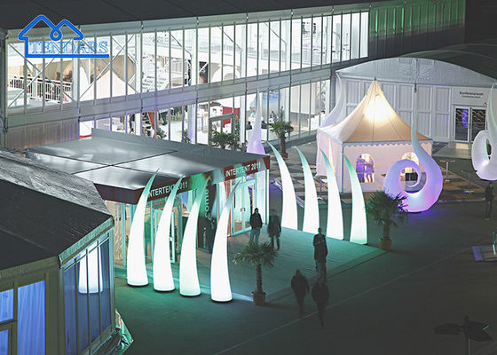 Tente d'événement en aluminium de grande taille avec une structure solide
