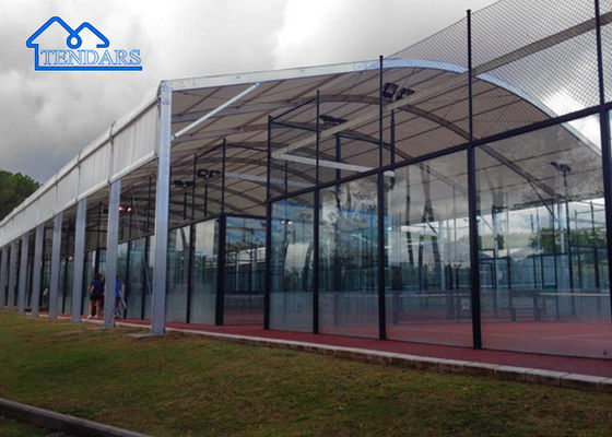 Tente pour le terrain de tennis avec couvertures extérieures