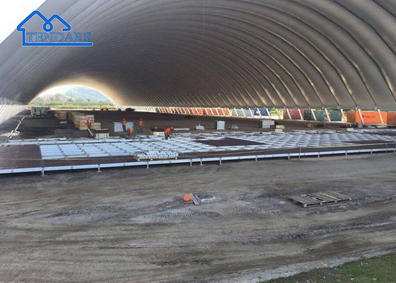 Tente de canopée de terrain de basket-ball sur mesure pour événement sportif Tente polygonale à toit blanc