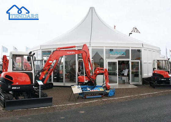 Cadre en aluminium Tentes de pagode en PVC étanche blanche avec mur en verre transparent Pour l'événement d'exposition de la fête de mariage