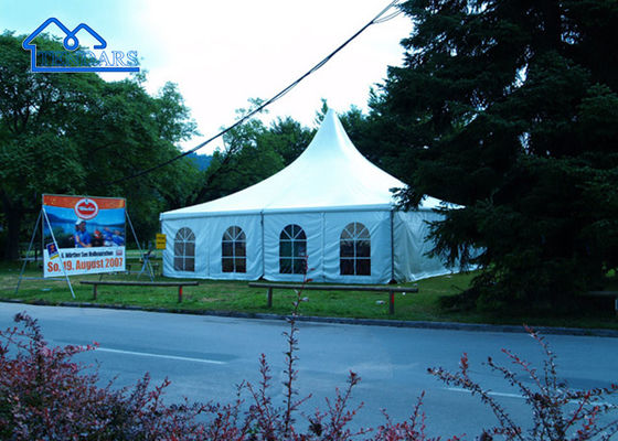 Événement de soirée de luxe sur mesure en plein air Tente en toile blanche multiplex avec épaule claire
