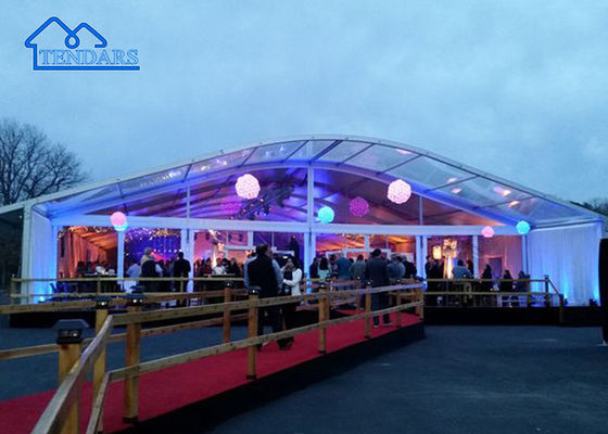 Tente extérieure en aluminium à large arc pour mariage au restaurant