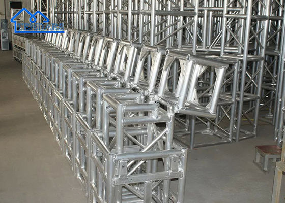 Éclairage Truss de scène en aluminium durable pour les événements Système de truss de scène d'exposition