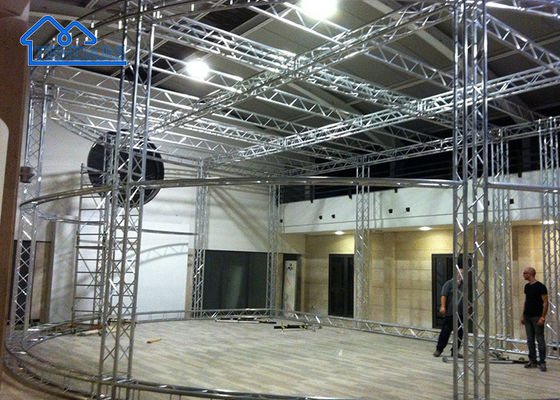 Cadre lumineux de scène en spigot en aluminium pour mariage d'exposition