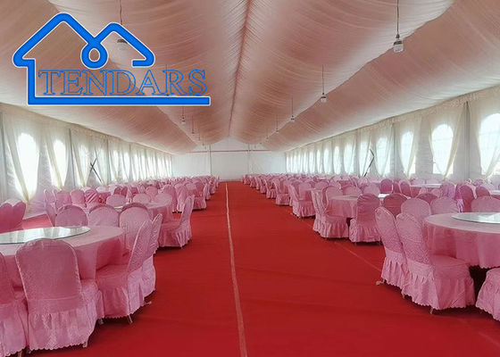 Une forme d'aluminium permanente marquettes de teepee pour mariage en plein air fête d'événement cadre de la voûte de mariage