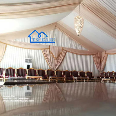 Tente de chapiteau de mariage de pagode blanche de structure en aluminium ignifuge résistante aux UV imperméable faite sur commande